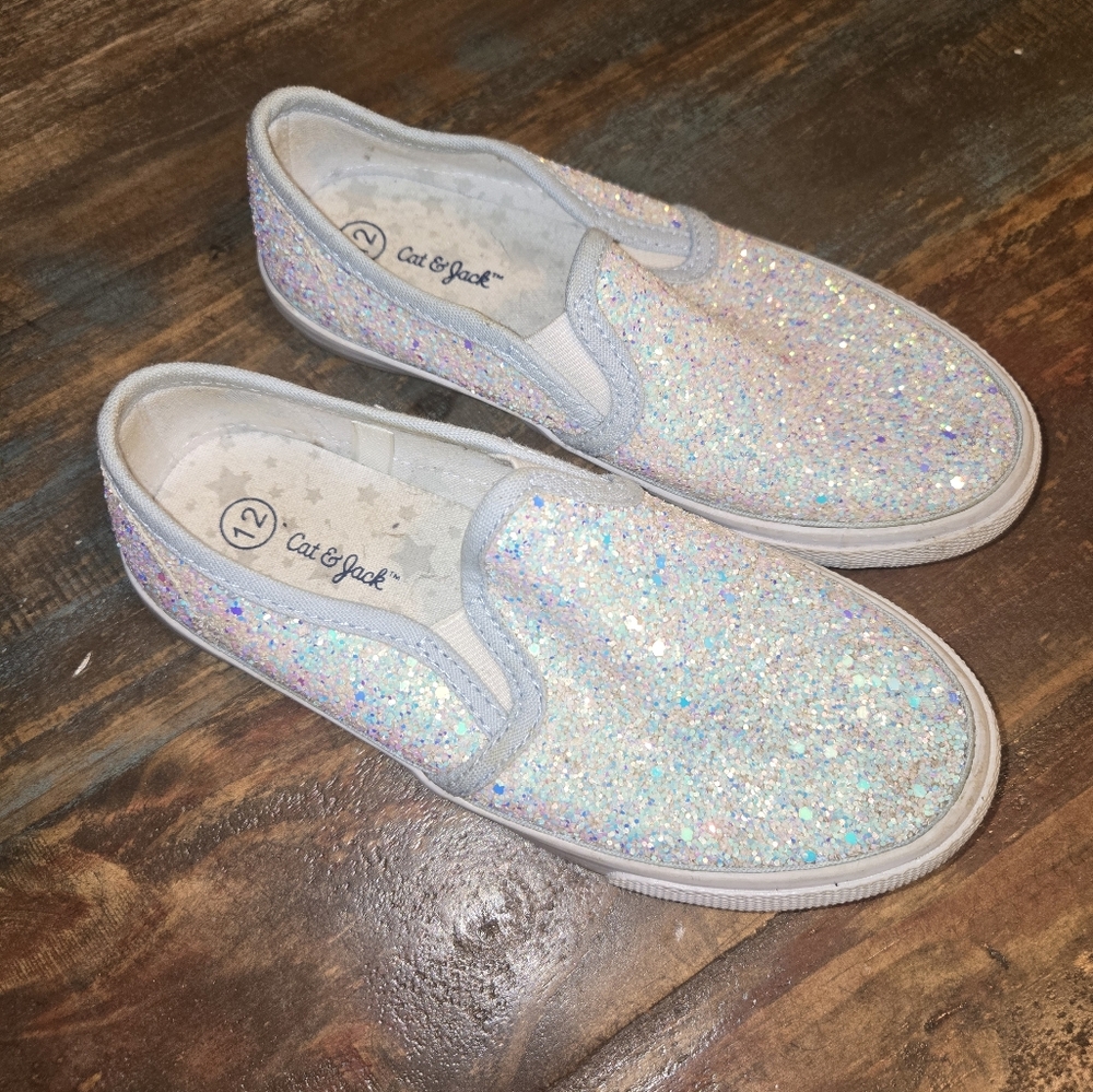Cat and Jack Girls slip-on Size 12